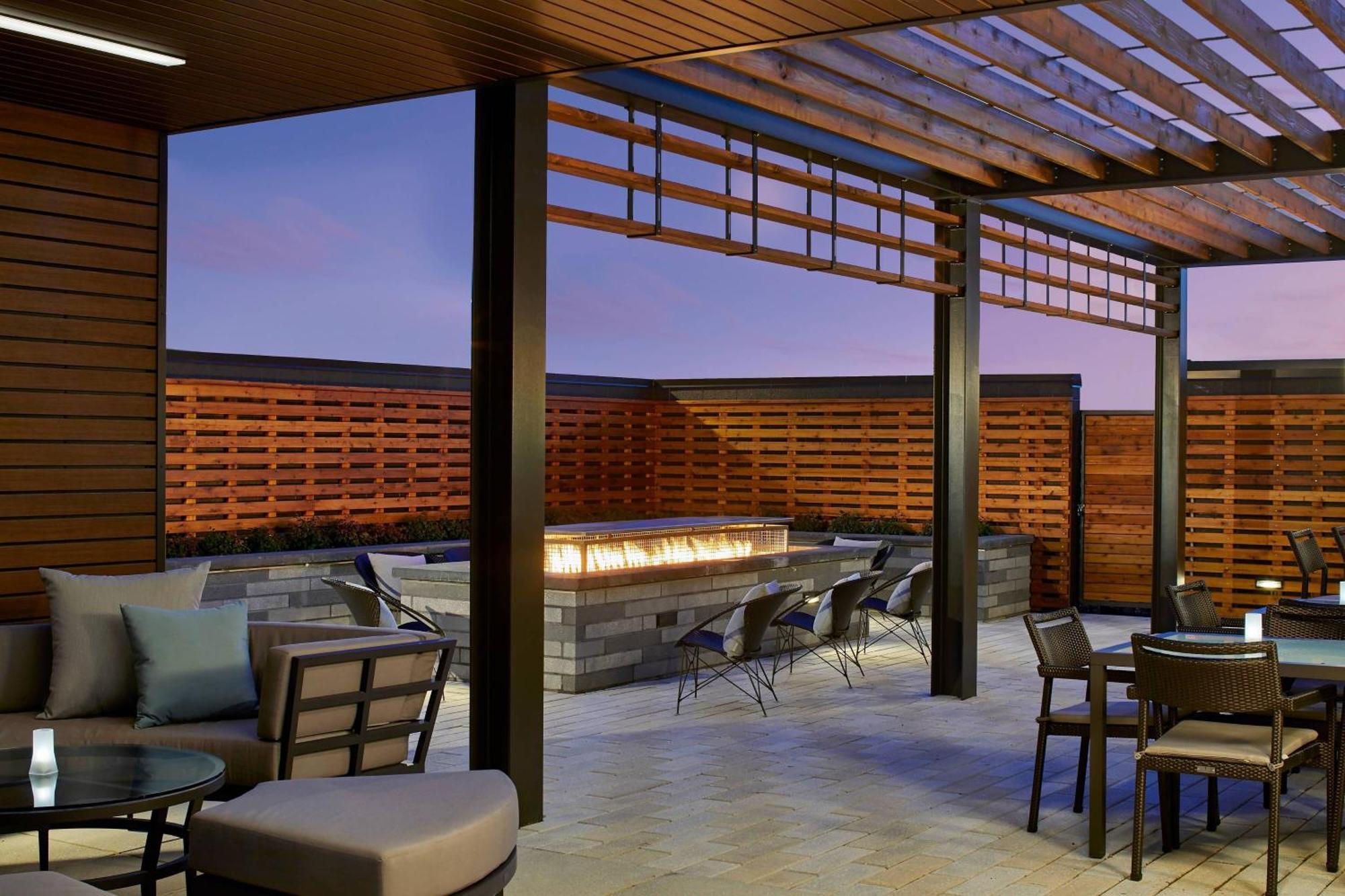 Courtyard Baltimore Downtown/Mchenry Row Exterior foto